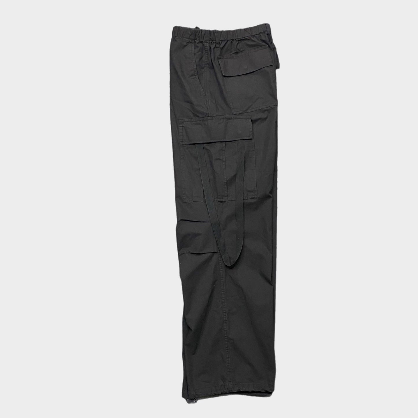 STRAP PARACHUTE PANT - BLACK