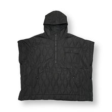 Load image into Gallery viewer, QUILTED PONCHO - BLACK