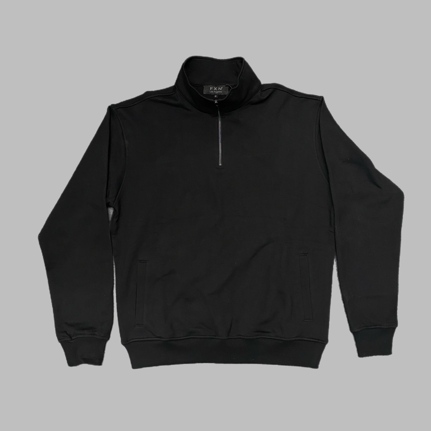 QUARTER ZIP - BLACK