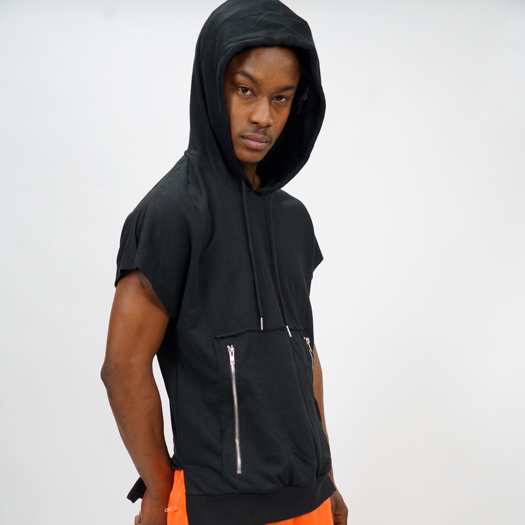 Sleeveless hoodie discount with zipper pockets